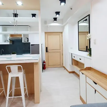 Travelers Inn - Cozy Capsule Bunks, Makati Manila Exterior photo
